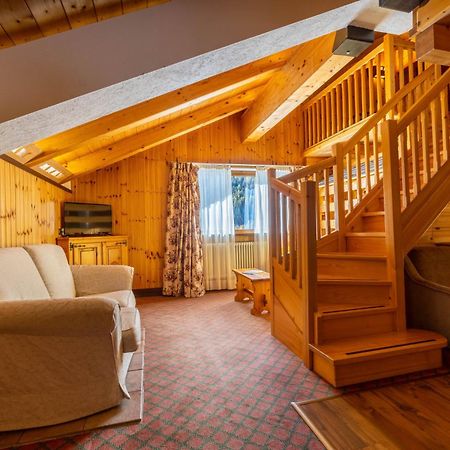 Hotel Bouton D'Or - Cogne Exterior foto