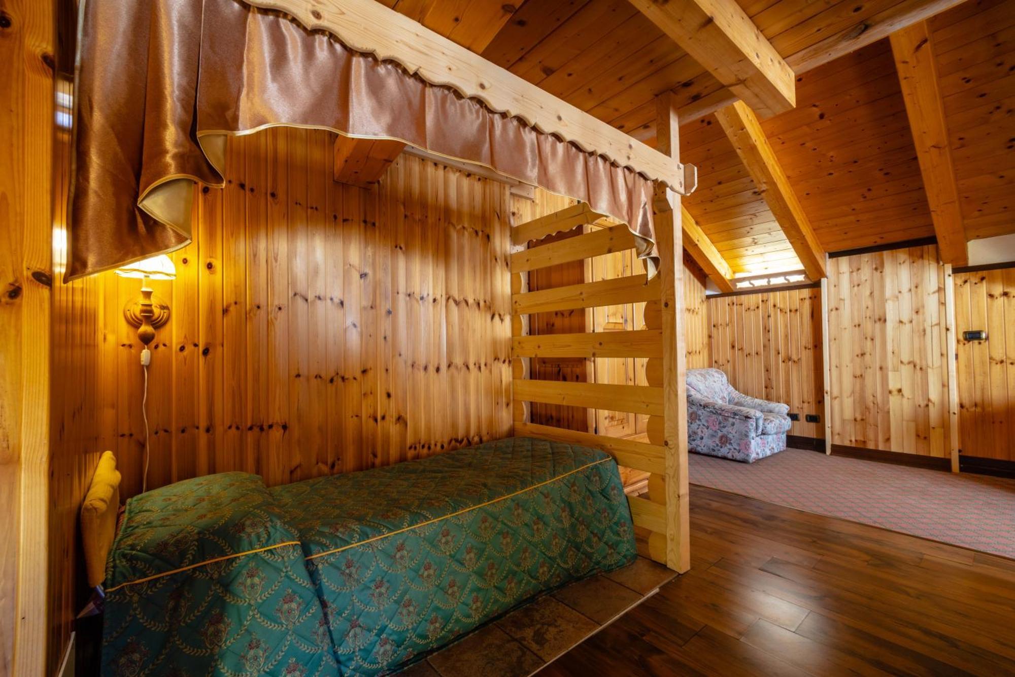Hotel Bouton D'Or - Cogne Exterior foto