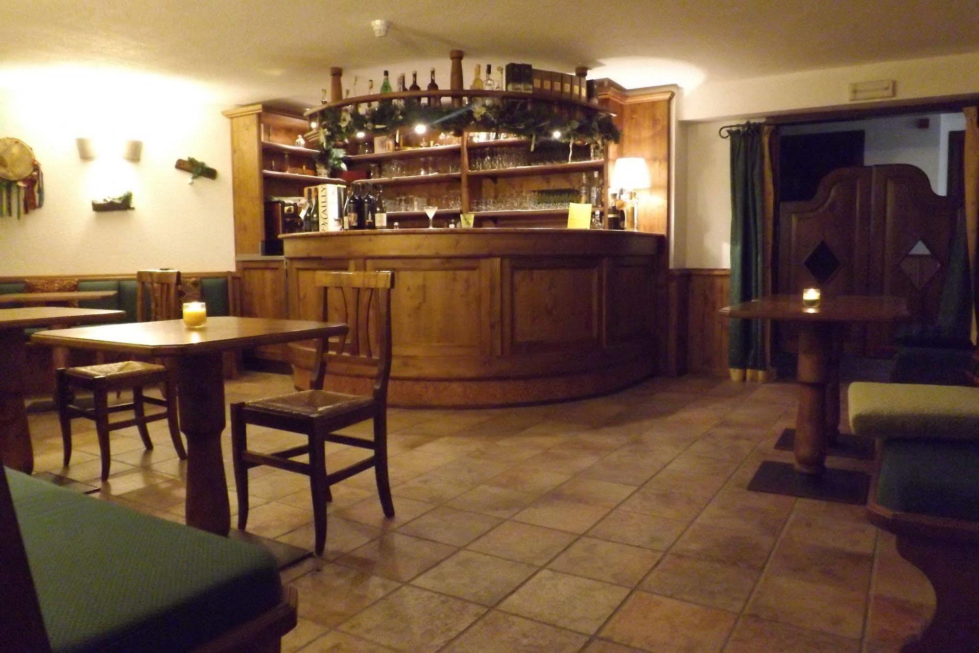 Hotel Bouton D'Or - Cogne Exterior foto